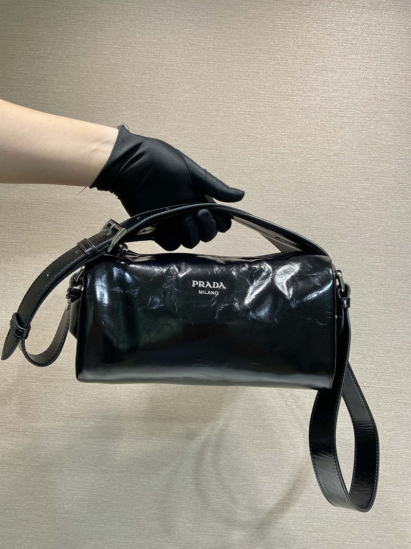 プラダ 斜 めがけ バッグ レディース