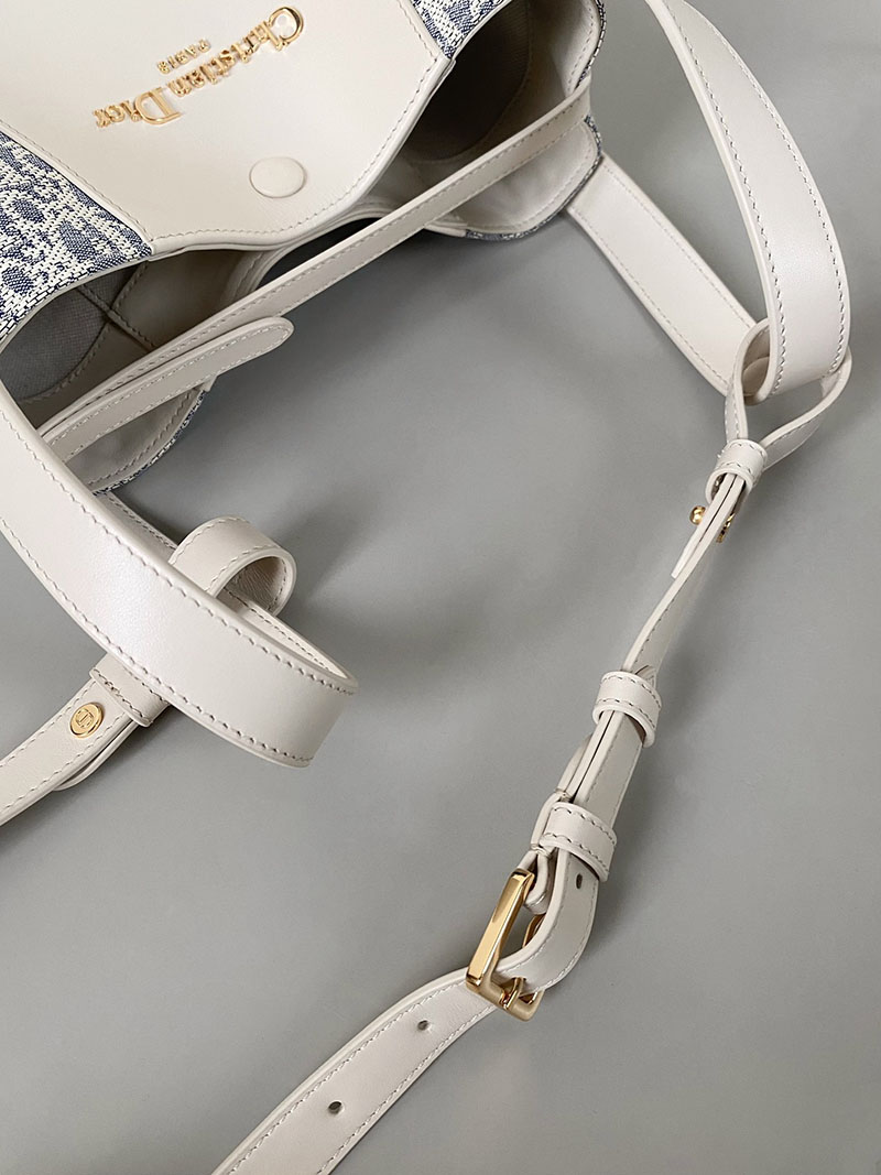 最高級ディオールスーパーコピー Dior Signature バケットバッグ スモール M2840UDFD_M925 ディオール バケットハット - 画像 (5)