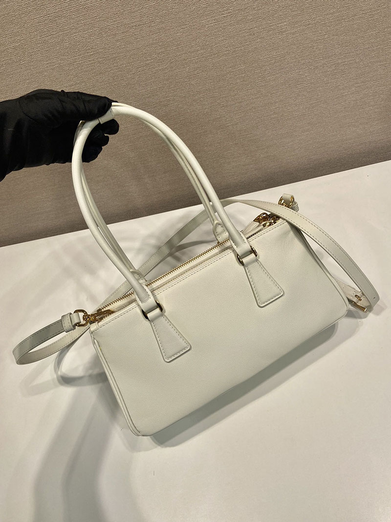 プラダ バッグ レディース PRADA ガレリア ミディアム レザー バッグ ホワイト 1BA457_2CYS_F0009 プラダ ハンドバッグ レザー - 画像 (7)