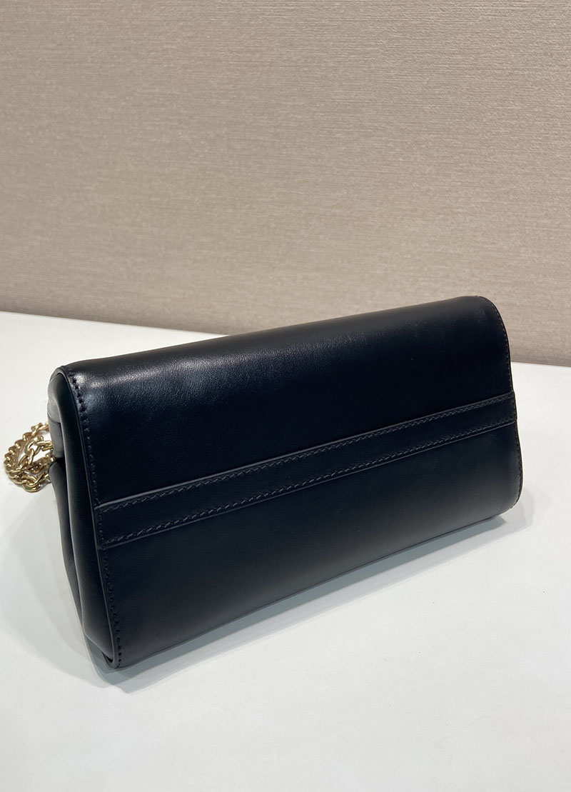 プラダ バッグ レディース PRADA アンシェネ レザー ミニバッグ ブラック 1BC263_2HMZ_F0002 プラダ ミニバッグ レザー - 画像 (4)