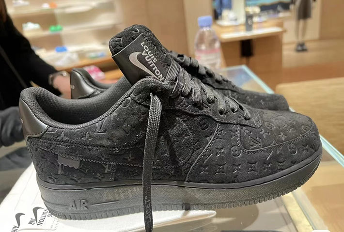 最高級ルイヴィトンスーパーコピー LV NIKE AIR FORCE 1 LOW ナイキ エアフォース スニーカー 2526852 ルイヴィトン スニーカー ナイキ - 画像 (3)