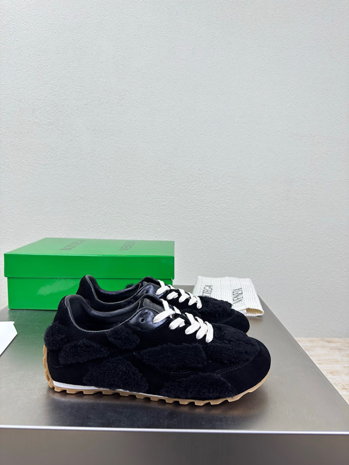 最高級ボッテガスーパーコピー Bottega Veneta オービットフラッシュスニーカー 2526975 ボッテガ ヴェネタ ピロー スニーカー - 画像 (2)
