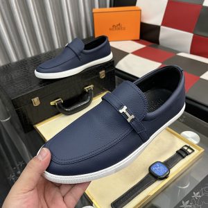 エルメス モカシン コーデ