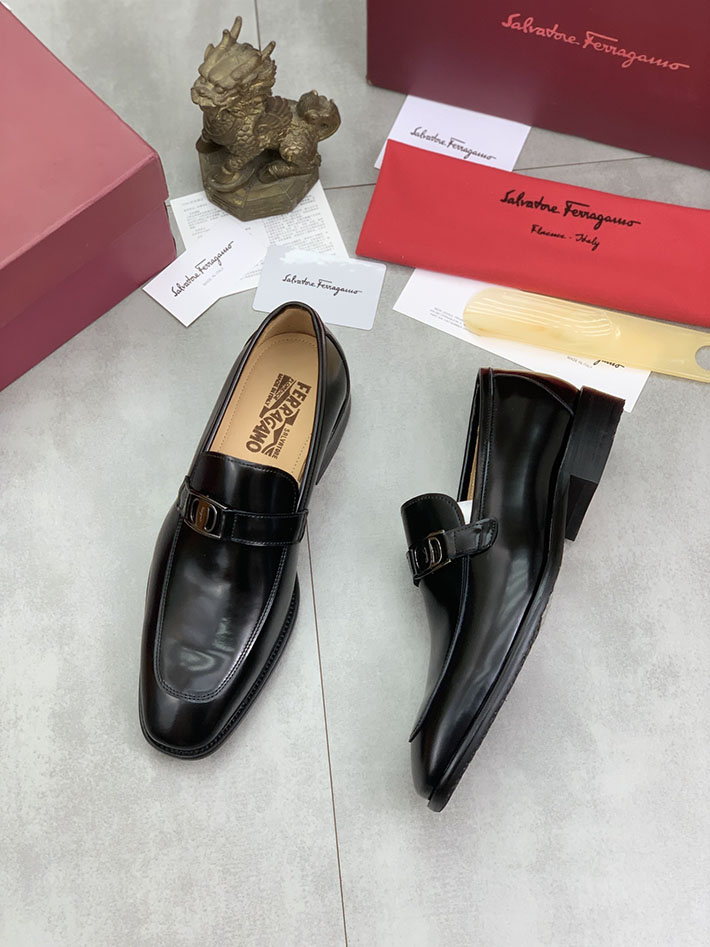 メンズ 最高級フェラガモスーパーコピー FERRAGAMO ローファー モカシン ガンチーニ金具 レザー シューズ 2628119 Ferragamo スニーカー - 画像 (8)