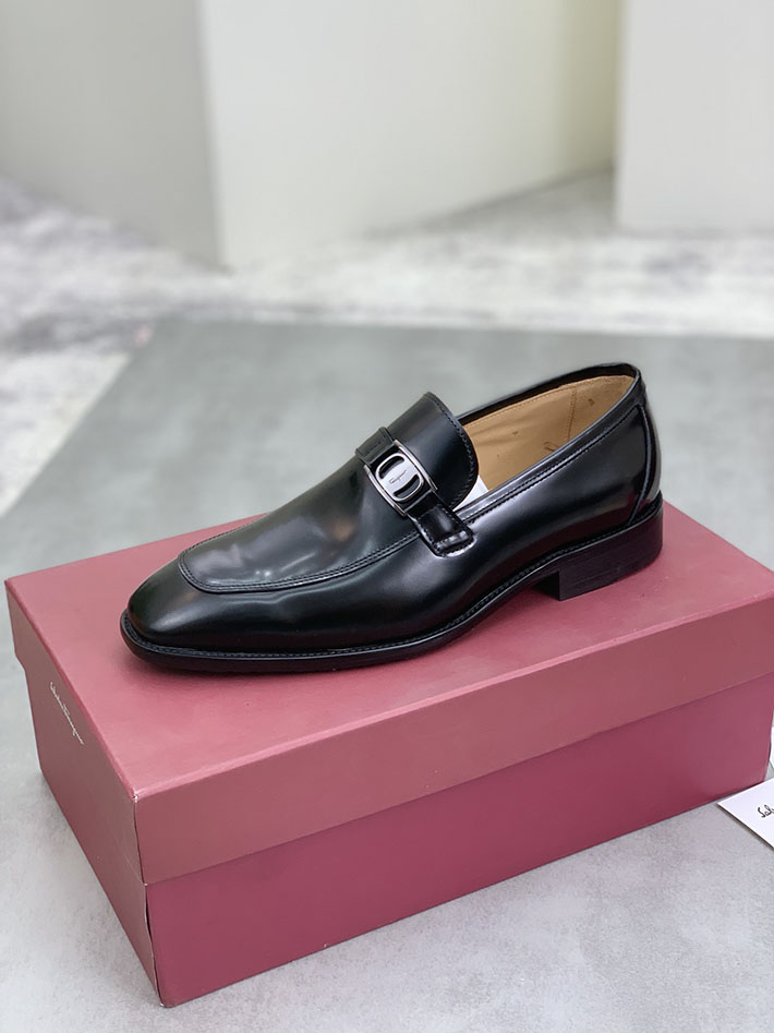 メンズ 最高級フェラガモスーパーコピー FERRAGAMO ローファー モカシン ガンチーニ金具 レザー シューズ 2628119 Ferragamo スニーカー - 画像 (7)