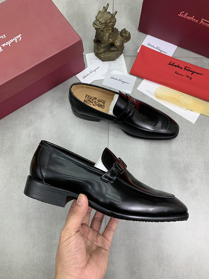 メンズ 最高級フェラガモスーパーコピー FERRAGAMO ローファー モカシン ガンチーニ金具 レザー シューズ 2628119 Ferragamo スニーカー - 画像 (5)