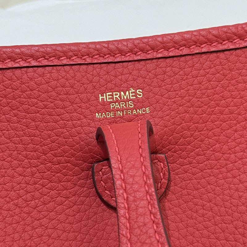 エヴリン tpm ショート HERMES エヴリン TPM ルージュカザック トリヨンクレマンス ゴールド金具 2627650 エルメス 海外通販 - 画像 (3)