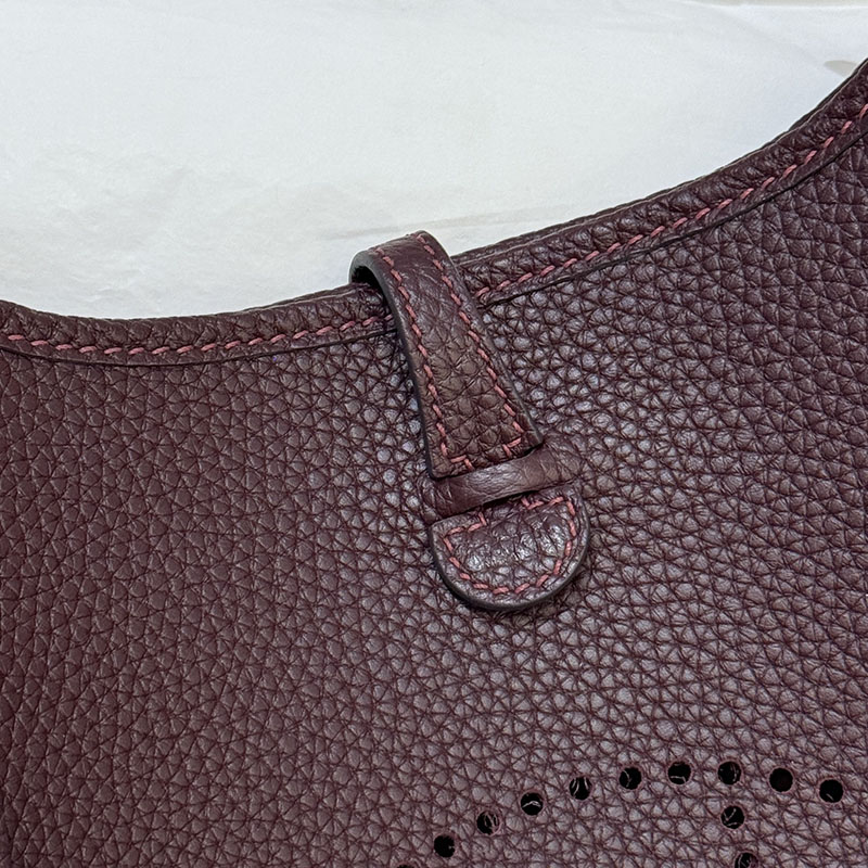 ミニショルダーバッグ 人気ブランド HERMES エヴリン TPM ルージュセリエ トリヨンクレマンス シルバー金具 2627653 エルメス 海外通販 - 画像 (7)