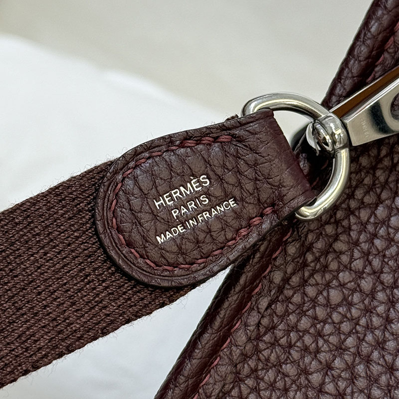 ミニショルダーバッグ 人気ブランド HERMES エヴリン TPM ルージュセリエ トリヨンクレマンス シルバー金具 2627653 エルメス 海外通販 - 画像 (3)