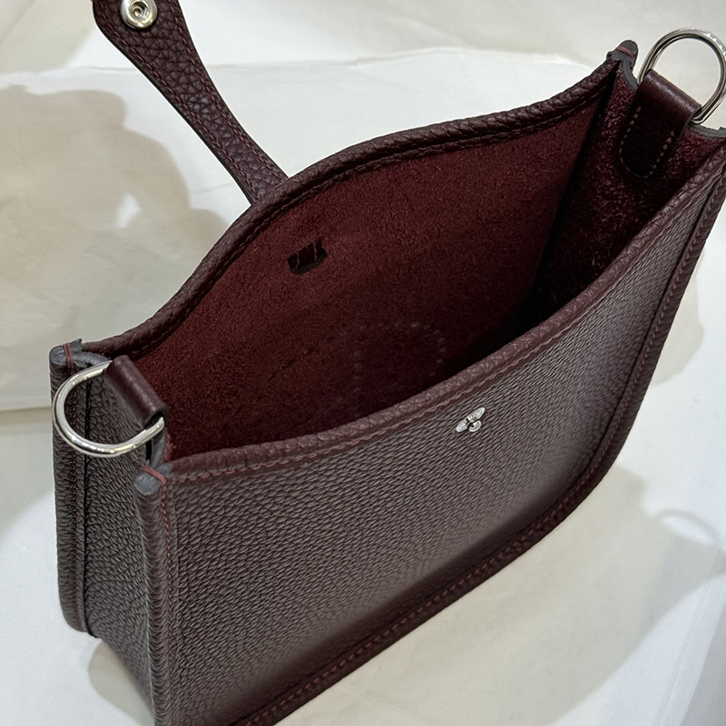 ミニショルダーバッグ 人気ブランド HERMES エヴリン TPM ルージュセリエ トリヨンクレマンス シルバー金具 2627653 エルメス 海外通販 - 画像 (2)
