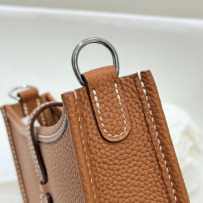 エヴリン 16 サイズ HERMES エヴリン TPM ゴールド トリヨンクレマンス シルバー金具 2627670 エルメス 海外通販 - 画像 (5)