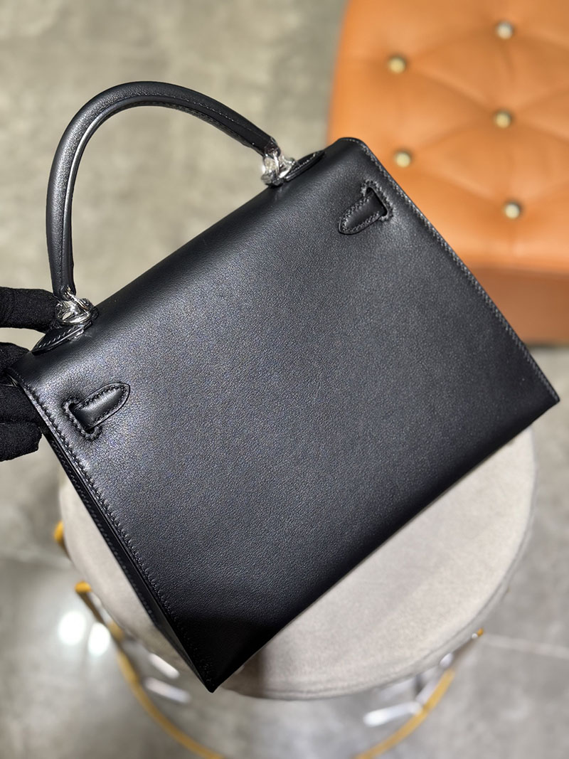エルメス ケリー25 定価 HERMES ケリー25 外縫い 黒 ブラック スイフト/クロコダイル シルバー金具 2627686 エルメス 海外通販 - 画像 (4)