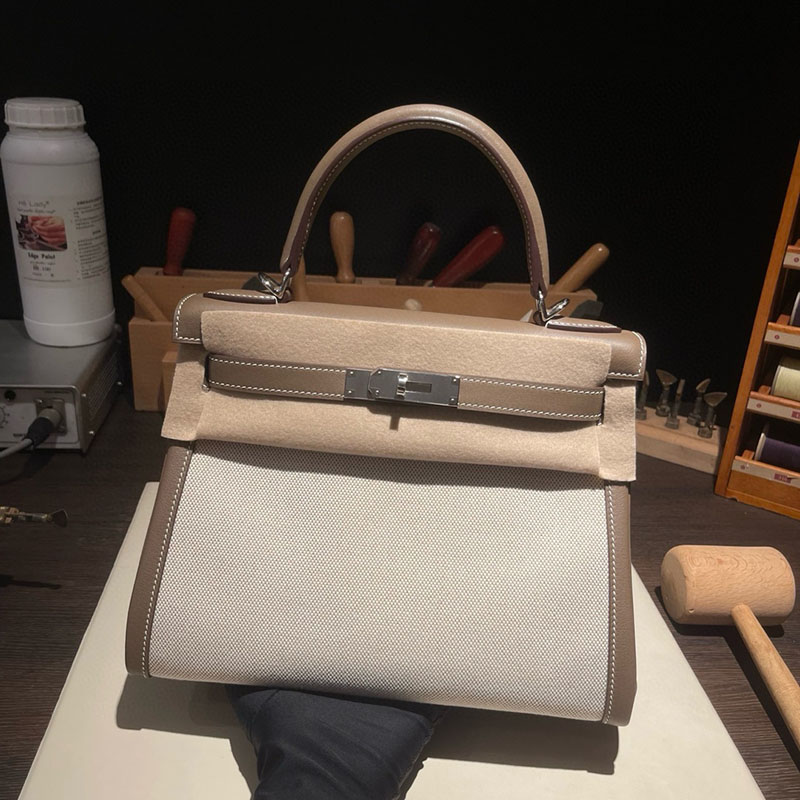 ケリー 28 エトゥープ HERMES ケリー28 内縫い エトゥープ スイフト/トワルアッシュ シルバー金具 2627688 エルメス 海外通販 - 画像 (9)