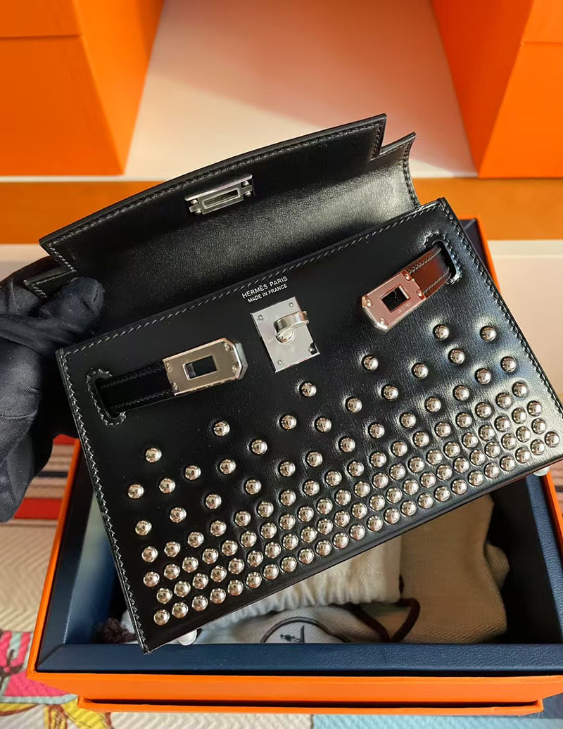 ミニケリー クルーテ HERMES ケリーミニ2 クルーテ クロ ボックスカーフ シルバー金具 2627735 エルメス 新作バッグ - 画像 (3)
