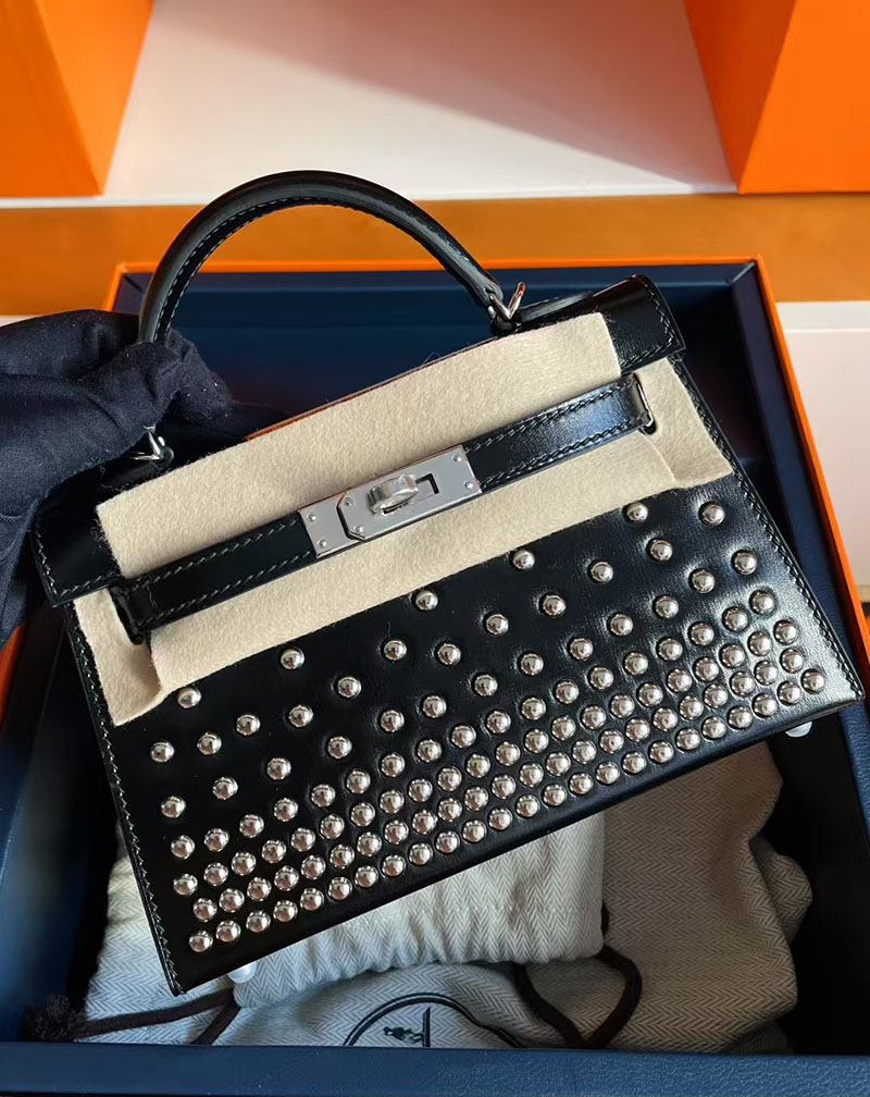 ミニケリー クルーテ HERMES ケリーミニ2 クルーテ クロ ボックスカーフ シルバー金具 2627735 エルメス 新作バッグ - 画像 (2)