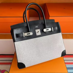 バーキン30 黒 定価