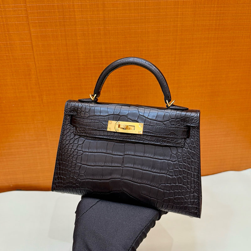 エルメス ミニバッグ レディース HERMES ケリーミニ2 外縫い クロ クロコダイル アリゲーターマット シルバー金具 2627799 エルメス 新作バッグ - 画像 (3)