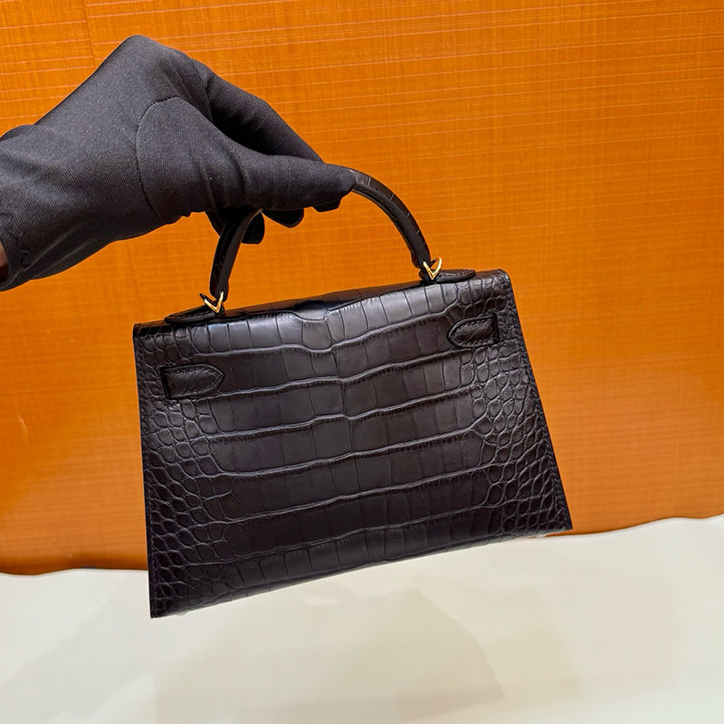 エルメス ミニバッグ レディース HERMES ケリーミニ2 外縫い クロ クロコダイル アリゲーターマット シルバー金具 2627799 エルメス 新作バッグ - 画像 (2)