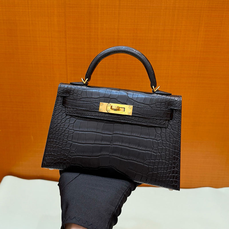 エルメス ミニバッグ レディース HERMES ケリーミニ2 外縫い クロ クロコダイル アリゲーターマット シルバー金具 2627799 エルメス 新作バッグ - 画像 (5)