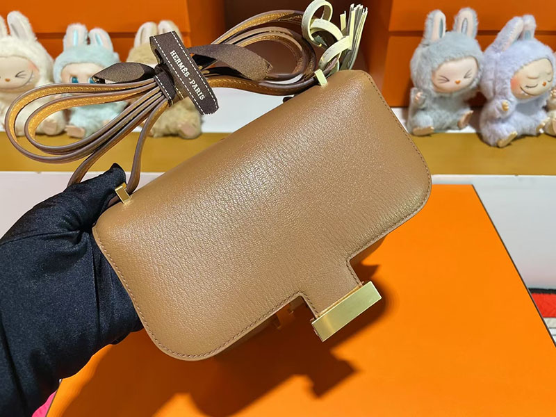 ショルダーバッグ 小さめ おしゃれ HERMES コンスタンス3 ミニ ケブラコ シェブルミゾル ゴールド金具 2627808 エルメス 新作バッグ - 画像 (8)