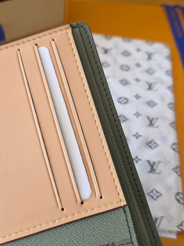 ルイヴィトン販売店舗 財布 メンズ Louis Vuitton ポルトフォイユ・ミュルティプル カーキ M27058 ルイヴィトン 財布 二つ折り メンズ - 画像 (5)