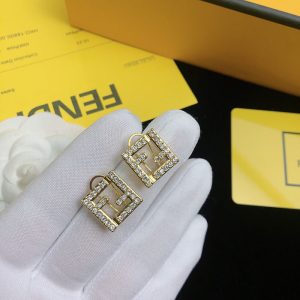 フェンディ ピアス レディース