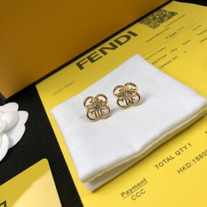 フェンディ ピアス オー ロック