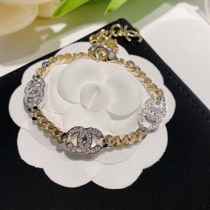シャネル ブレスレット 値段