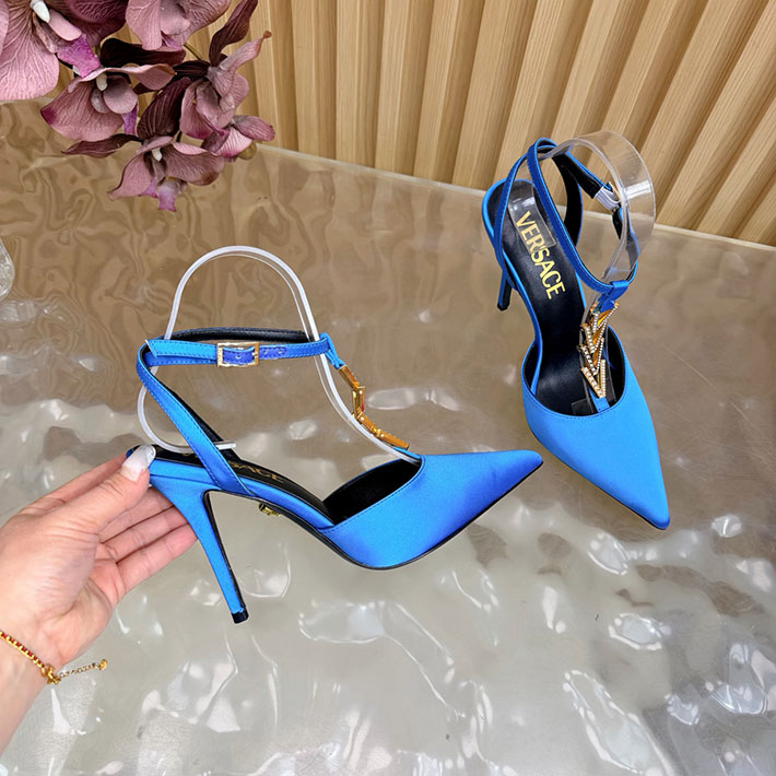 最高級ヴェルサーチェスーパーコピー VERSACE セーフティ ピン キトン ヒール パンプス 2628233 ヴェルサーチ 靴 アウトレット - 画像 (2)