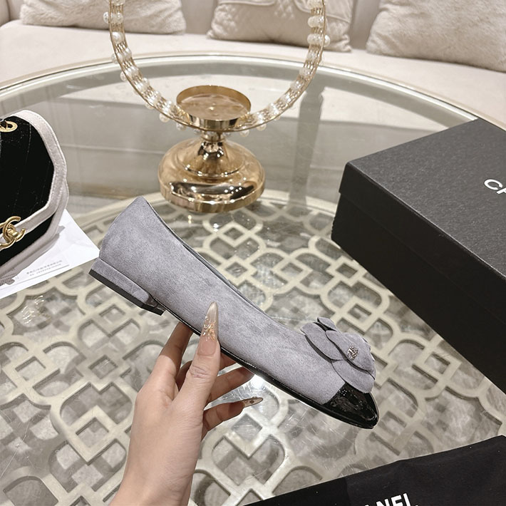 最高級シャネルスーパーコピー CHANEL 45mm 大人気バレリーナ フラットシューズ グレー 2628390 シャネル バレエシューズ コーデ - 画像 (8)