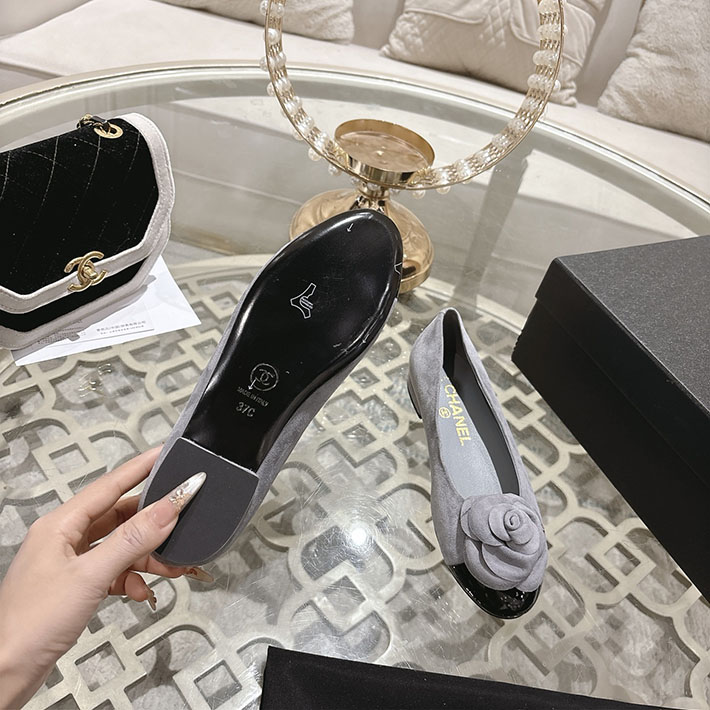 最高級シャネルスーパーコピー CHANEL 45mm 大人気バレリーナ フラットシューズ グレー 2628390 シャネル バレエシューズ コーデ - 画像 (5)