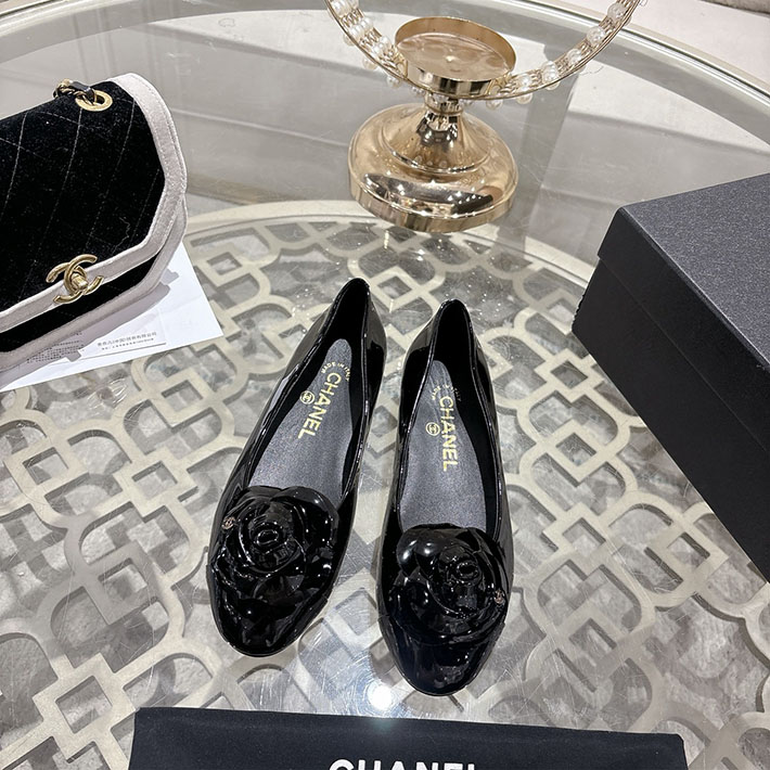 最高級シャネルスーパーコピー CHANEL 45mm 大人気バレリーナ フラットシューズ ブラック 2628393 シャネル パンプス 黒 - 画像 (4)