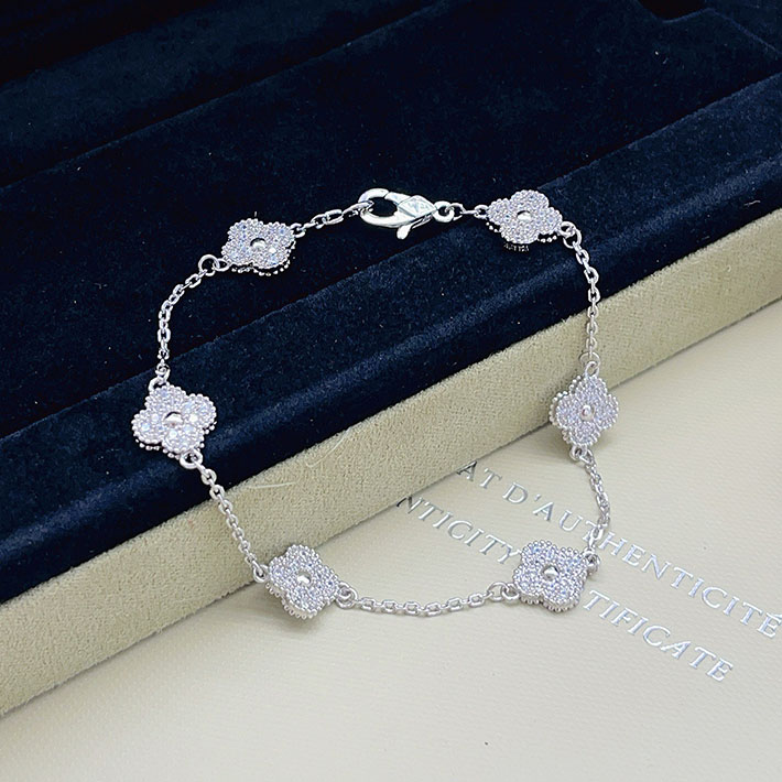 最高級ヴァンクリーフスーパーコピー VAN CLEEF & ARPELS スウィート アルハンブラ ブレスレット、6モチーフ VCARO85700 ヴァン クリーフ ブレスレット 人気 - 画像 (8)