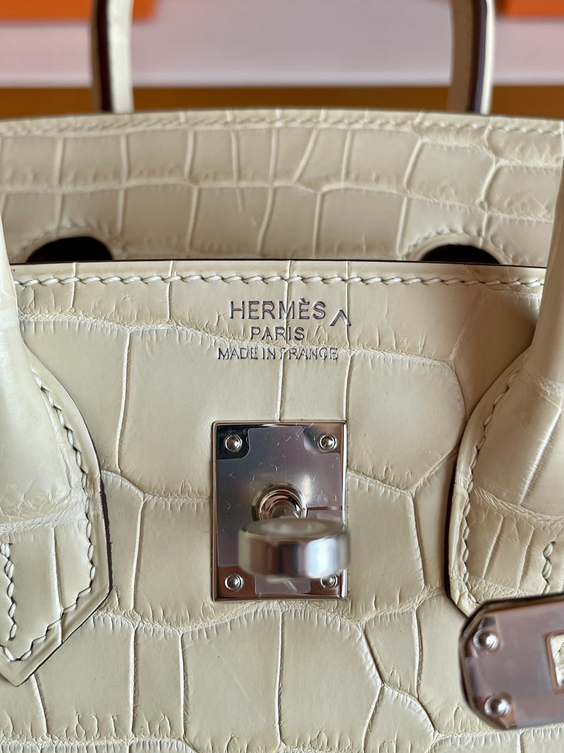 バーキン25 クロコ 定価 HERMES バーキン25 ヴァニラ クロコダイル アリゲーターマット シルバー金具 2627846 エルメス 新作バッグ - 画像 (7)