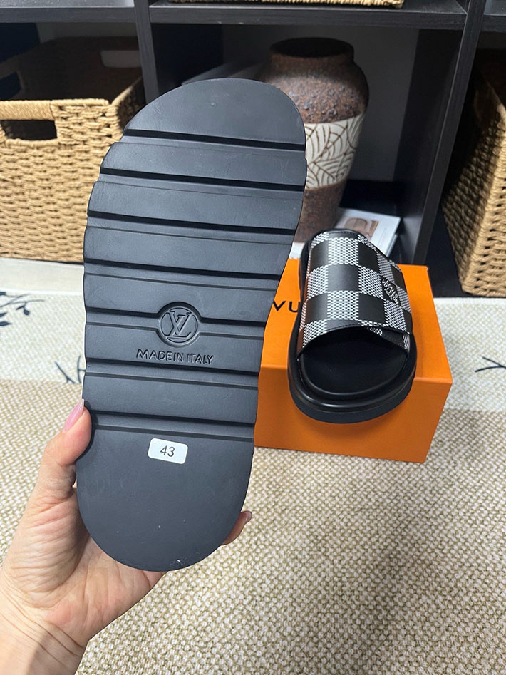 メンズ・レディース兼用 ルイヴィトン LV ウォーター フロント ライン サンダル モノグラム 2629054 ルイヴィトン サンダル メンズ - 画像 (4)