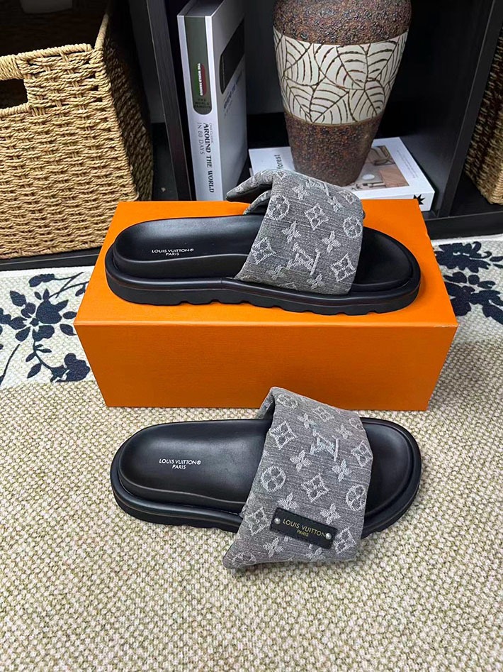 メンズ・レディース兼用 ルイヴィトン LV プールピローライン フラット コンフォート ミュール フラットサンダル 2629064 サンダル レディース おしゃれ ブランド - 画像 (9)