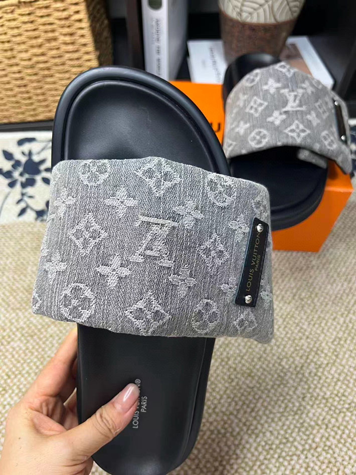 メンズ・レディース兼用 ルイヴィトン LV プールピローライン フラット コンフォート ミュール フラットサンダル 2629064 サンダル レディース おしゃれ ブランド - 画像 (4)