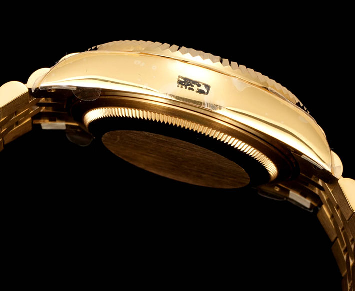 最高級ロレックススーパーコピー ROLEX 42mm スカイドゥエラー イエローゴールド ホワイト Ref.326938 スーパーコピーロレックス口コミ - 画像 (6)