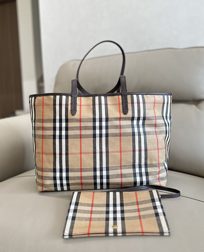 最高級バーバリースーパーコピー Burberry Highlands Tote トートバッグ ミディアム リバーシブル 2629249 バーバリー トートバッグ アウトレット - 画像 (9)