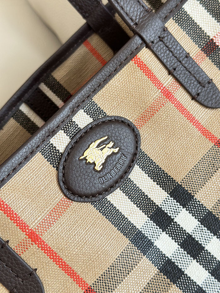 最高級バーバリースーパーコピー Burberry Highlands Tote トートバッグ ミディアム リバーシブル 2629249 バーバリー トートバッグ アウトレット - 画像 (7)