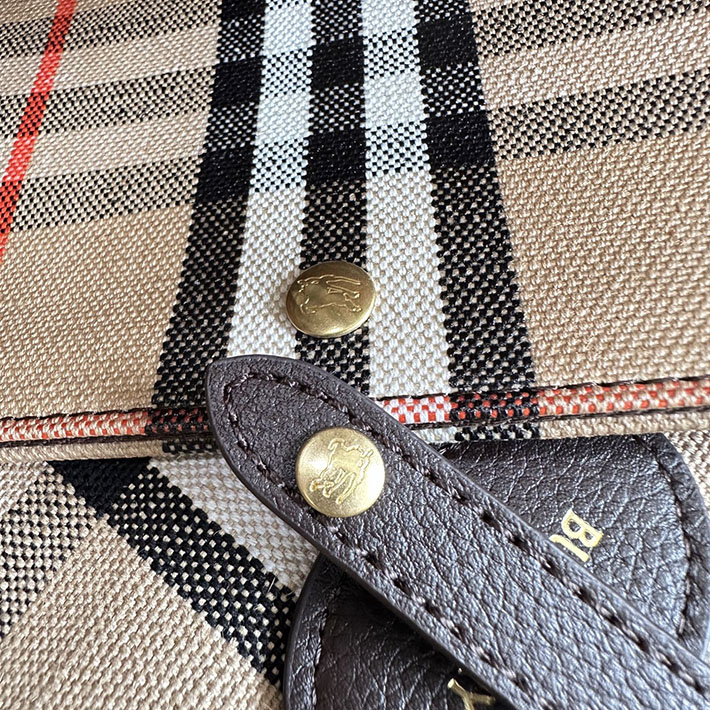 最高級バーバリースーパーコピー Burberry Highlands Tote トートバッグ ミディアム リバーシブル 2629249 バーバリー トートバッグ アウトレット - 画像 (3)