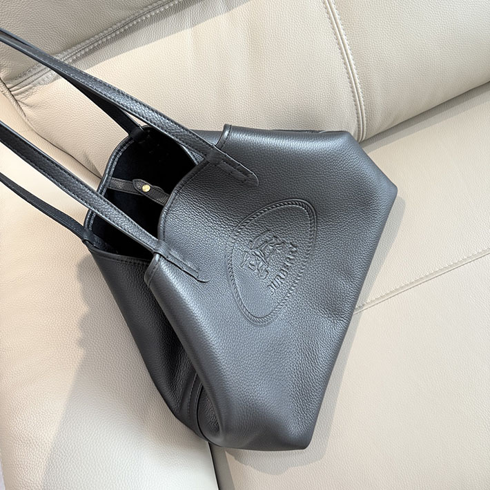 バーバリー バッグ アウトレット Burberry ミディアム ハイランドトート バッグ ブラック 81146191 バーバリー トートバッグ アウトレット - 画像 (5)