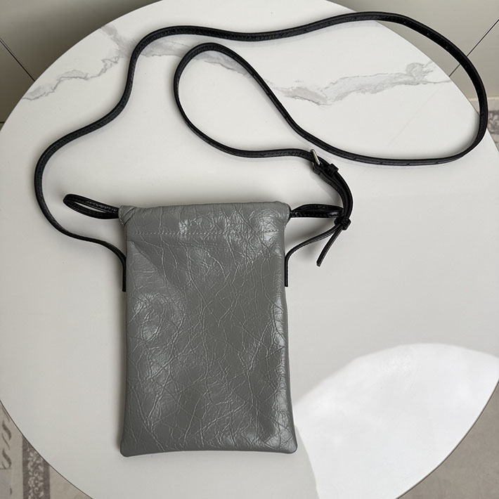 バレンシアガ バッグ 人気 レディース BALENCIAGA Shopper フォンホルダー グレー 8529302ABH61160 バレンシアガ バッグ ショルダー ミニ - 画像 (9)