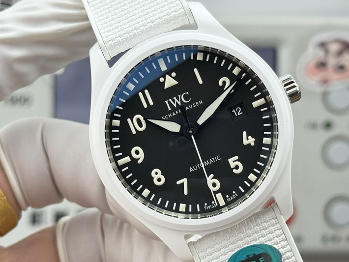 最高級IWCスーパーコピー パイロットウォッチ オートマティック 41 トップガン レイク・タホ IW328104 iwc 時計 芸能人 - 画像 (7)