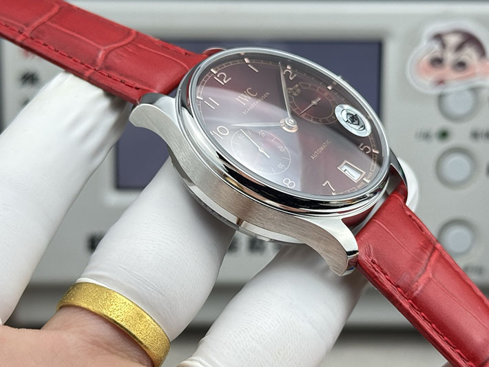 最高級IWCスーパーコピー パイロットウォッチ オートマティック 41 トップガン レイク・タホ 2629739 IWC 時計 安い モデル - 画像 (5)
