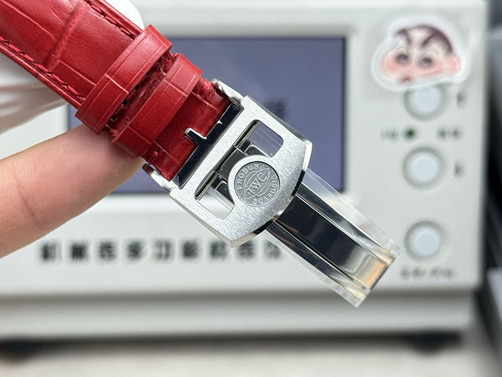 最高級IWCスーパーコピー パイロットウォッチ オートマティック 41 トップガン レイク・タホ 2629739 IWC 時計 安い モデル - 画像 (2)
