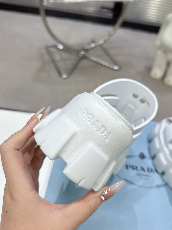 レディース 最高級プラダスーパーコピー PRADA モノリス ラバー サンダル 1X853M EVA ビーチサンダル 2629792 プラダ サンダル ヒール - 画像 (4)