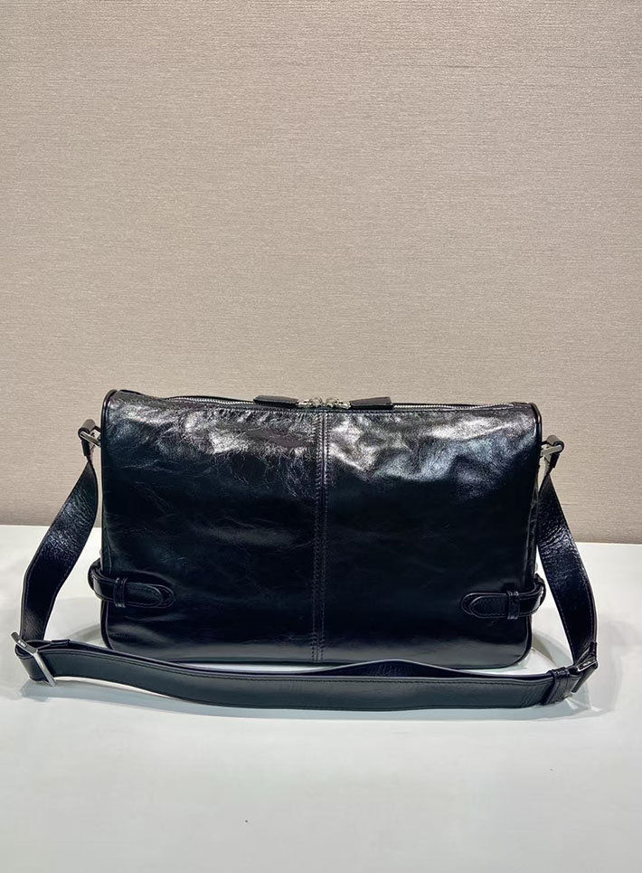 プラダ バッグ メンズ 新作 PRADA ソフトルックスレザーショルダーバッグ ブラック 2VH187_2CYR_F0002_V_OOO プラダ ショルダーバッグ メンズ 人気 - 画像 (7)
