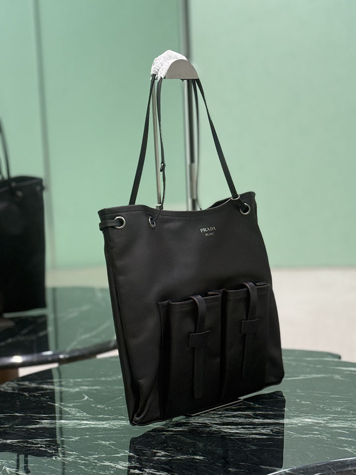 プラダ バッグ レディース PRADA ルート ラージ レザー バッグ ブラック 1BC293_2G6F_F0002_V_OOO プラダ ナイロン バッグ アウトレット - 画像 (7)
