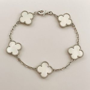 ヴァンクリーフ ブレスレット アルハンブラ